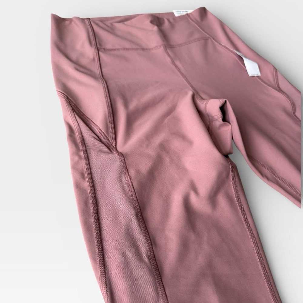 Old Navy High-Waisted PowerSoft Mesh-Panel 7/8 Leggings - Picture 5 of 10